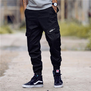 Cargo pants with military print