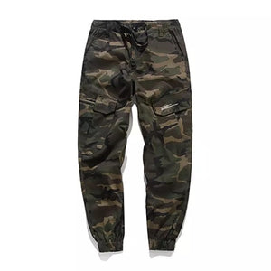 Cargo pants with military print